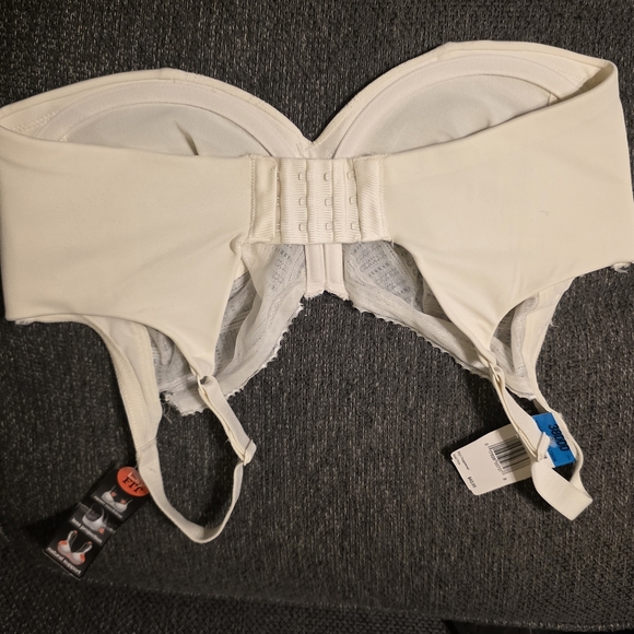 Lilyette Cream Lace Bra - Picture 4 of 6